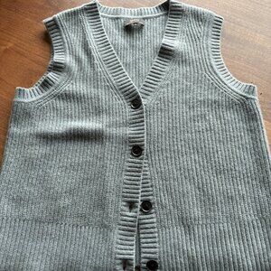 Quince Grey 100% Mongolian Cashmere Vest Size Medium..EUC